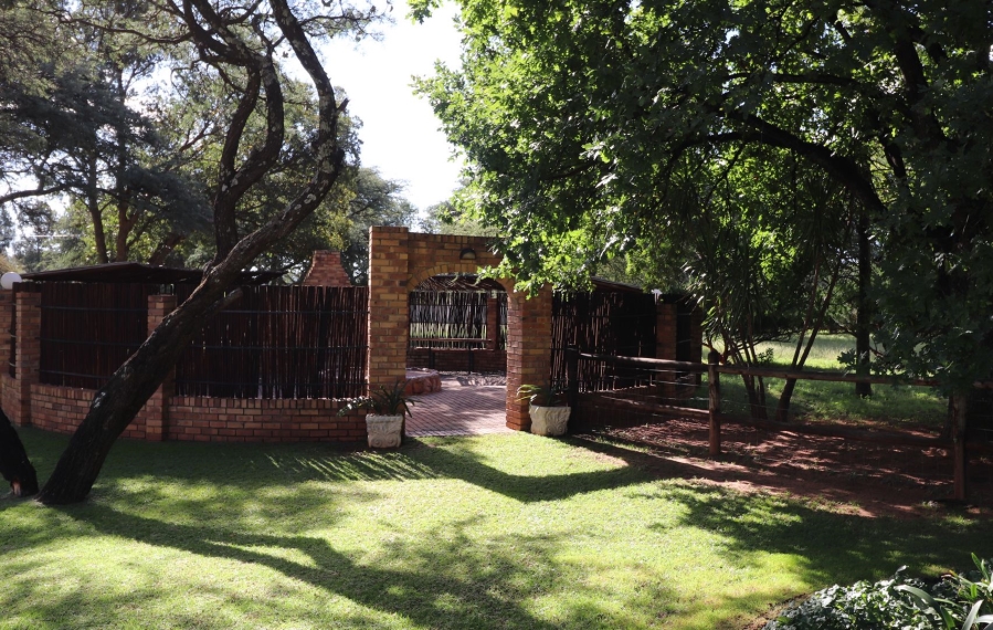4 Bedroom Property for Sale in Wilkoppies North West